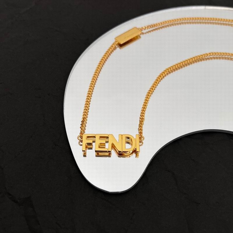 Fendi necklace 10lyr4 (2)
